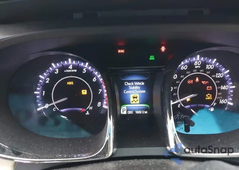 2014 Toyota Avalon Limited z USA, uszkodzony, nr VIN 4T1BK1EB6EU121243